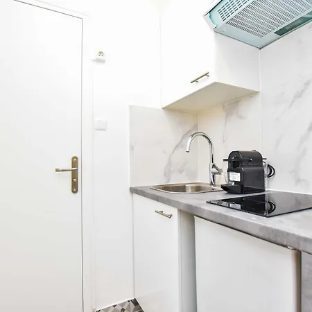 Appartement Cosy Studio - 2p - Saint-ambroise *